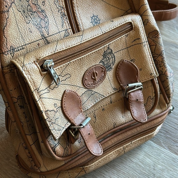 Vintage 90s Antique World Map Backpack Faux Leather 5 Pockets Tan Brown - Picture 3 of 15